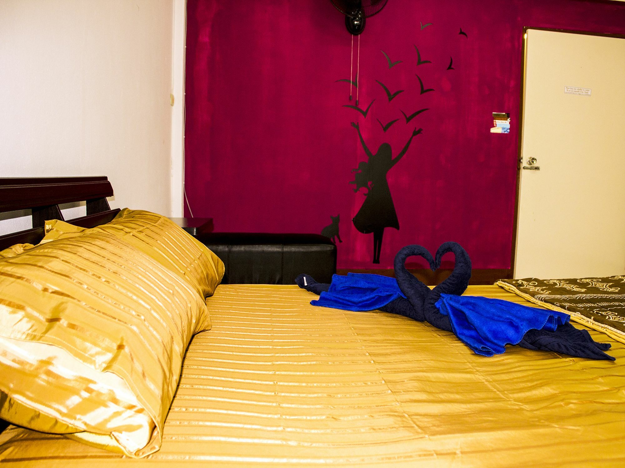 Walkinn Guesthouse 1 Chiang Mai Buitenkant foto
